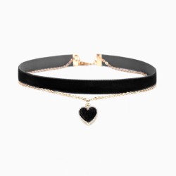 n320 heart pendant velvet collar